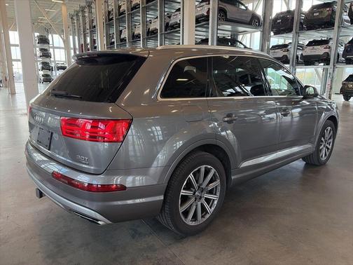 2017 Audi Q7 3.0T Premium Plus