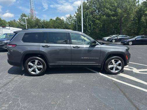 Baltic Gray Metallic Clearcoat 2022 Jeep Grand Cherokee L Limited