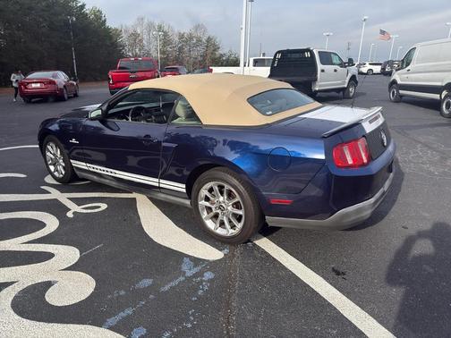 2010 Ford Mustang Base