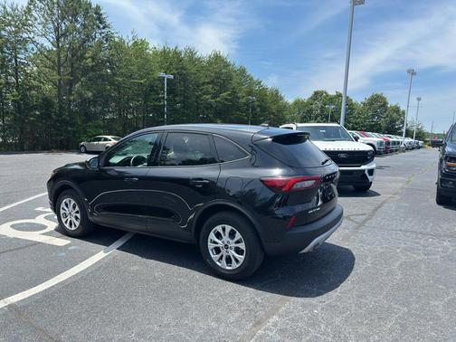 Agate Black Metallic 2025 Ford Escape Active