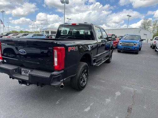 Agate Black Metallic 2026 Ford F-250 XL