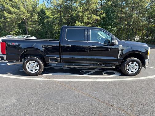 AGATE BLACK 2026 Ford F-250 XLT