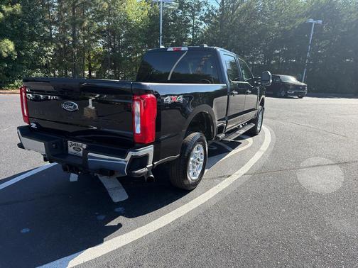 AGATE BLACK 2026 Ford F-250 XLT