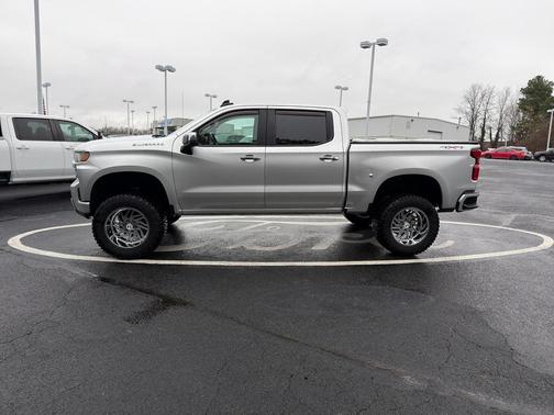2020 Chevrolet Silverado 1500 Custom