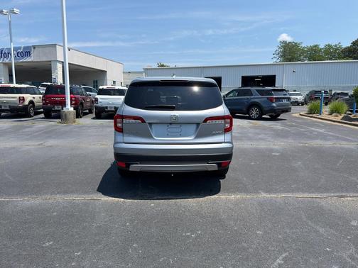 Lunar Silver Metallic 2019 Honda Pilot EX-L