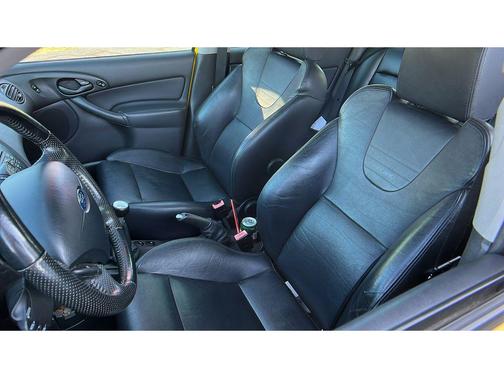2004 Ford Focus ZX5