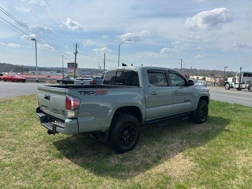 2022 Toyota Tacoma TRD Sport