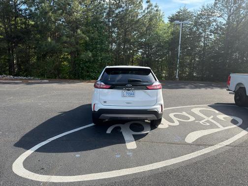 Oxford White 2024 Ford Edge SEL