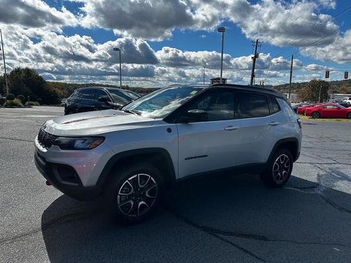 2024 Jeep Compass Trailhawk