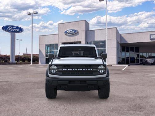 Oxford White 2026 Ford Bronco Big Bend