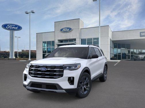 Star White Metallic Tri-Coat 2026 Ford Explorer Active