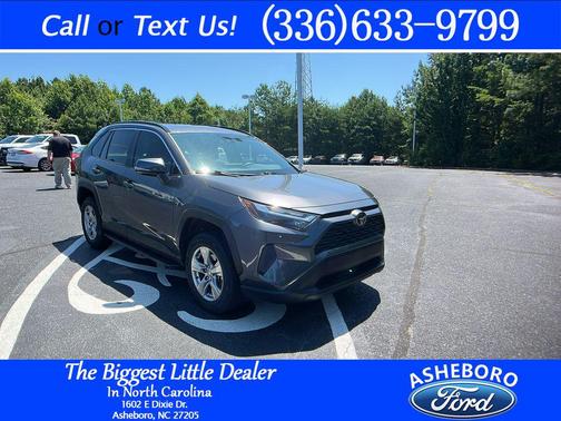 2022 Toyota RAV4 XLE