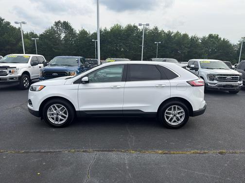 Oxford White 2024 Ford Edge SEL