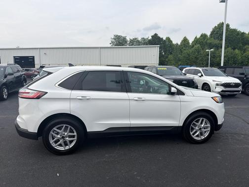 Oxford White 2024 Ford Edge SEL