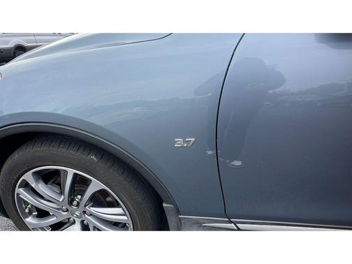 2016 INFINITI QX50 Base