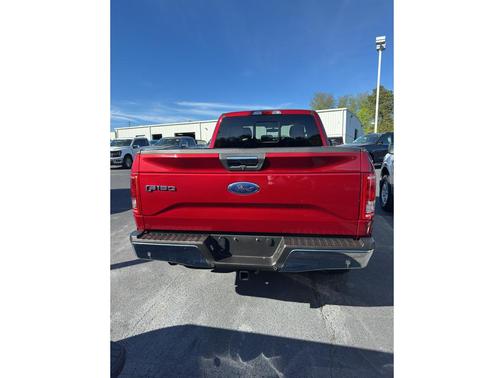 Ruby Red Metallic Tinted Clearcoat 2015 Ford F-150 XLT
