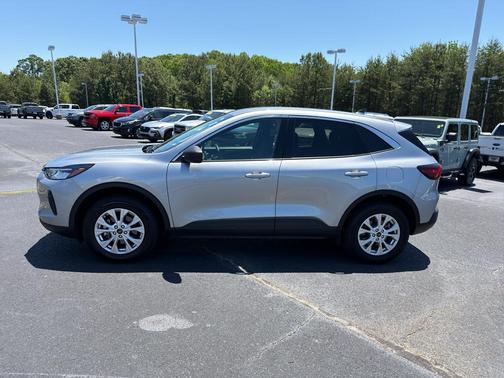 Iconic Silver Metallic 2024 Ford Escape Active