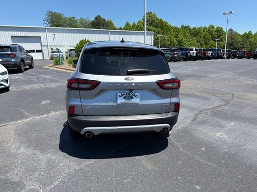 Iconic Silver Metallic 2024 Ford Escape Active