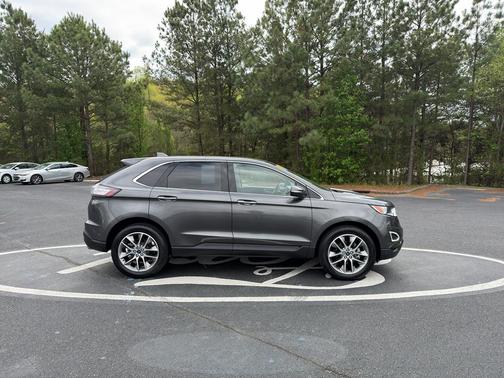 Magnetic Metallic 2017 Ford Edge Titanium