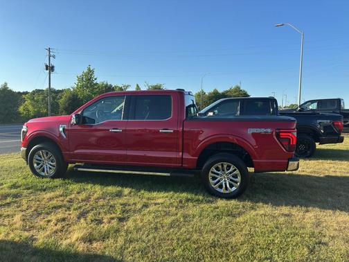 Rapid Red Metallic Tinted Clearcoat 2025 Ford F-150 Lariat