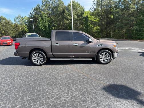 Java Metallic 2017 Nissan Titan SL