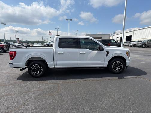 Oxford White 2023 Ford F-150 XLT