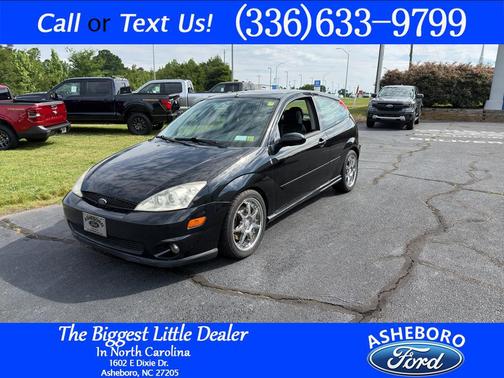 Pitch Black Clearcoat 2003 Ford Focus SVT