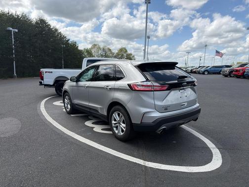 Ingot Silver Metallic 2019 Ford Edge SEL