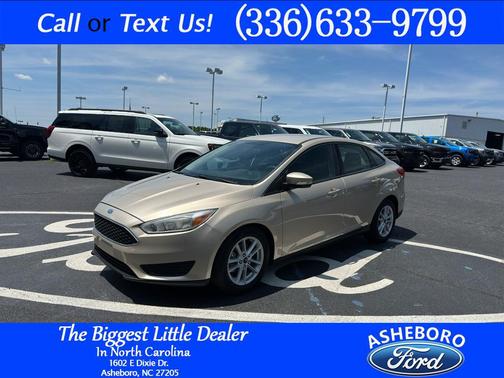 White Gold Metallic 2017 Ford Focus SE
