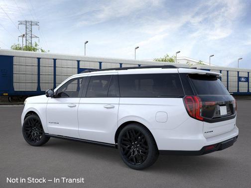 Star White Met Tri-Coat 2026 Ford Expedition Max Platinum