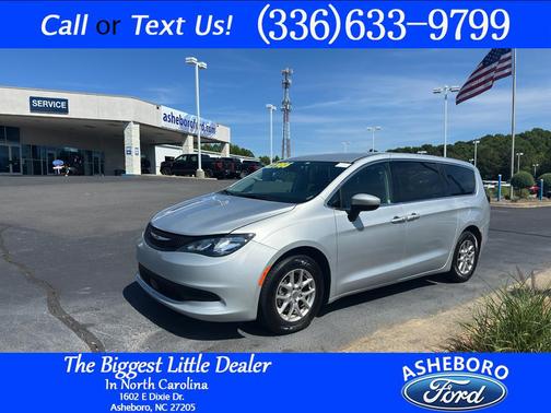 Silver Mist Clearcoat 2023 Chrysler Voyager LX