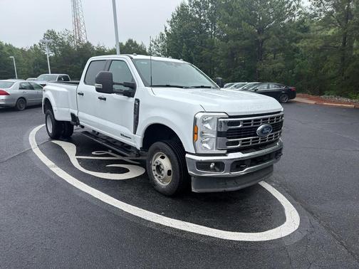 Oxford White 2026 Ford F-350 XLT