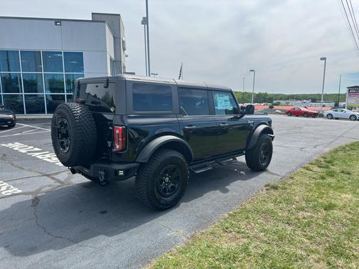 Shadow Black 2024 Ford Bronco Wildtrak