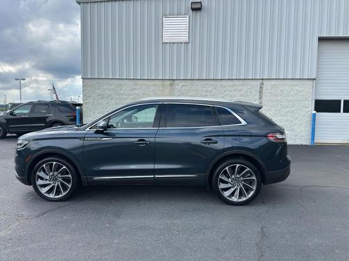 Flight Blue Metallic Clearcoat 2022 Lincoln Nautilus Reserve