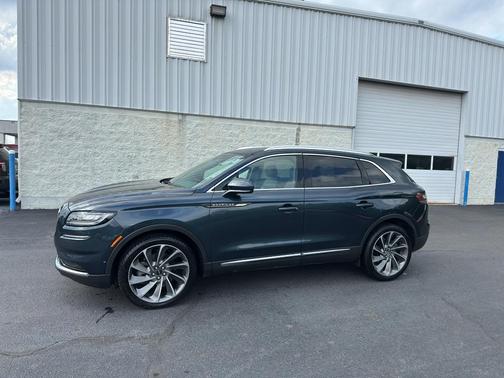 Flight Blue Metallic Clearcoat 2022 Lincoln Nautilus Reserve