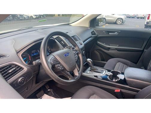 2016 Ford Edge SE