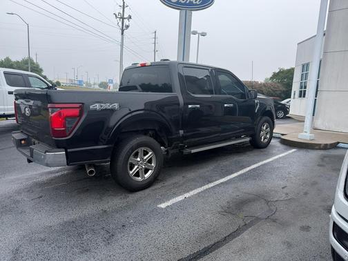 Agate Black Metallic 2025 Ford F-150 XLT