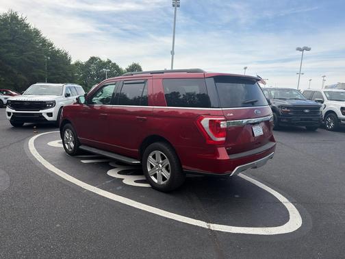 Ruby Red Metallic Tinted Clearcoat 2019 Ford Expedition XLT