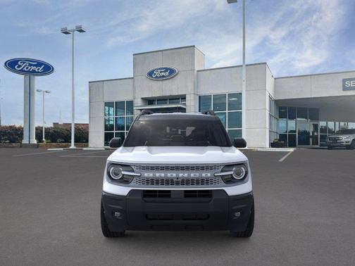 Oxford White 2026 Ford Bronco Sport Outer Banks