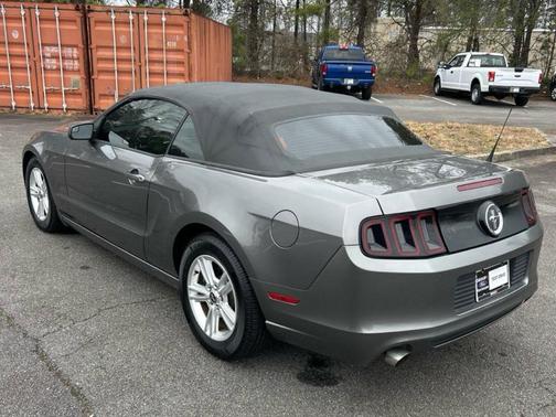 2014 Ford Mustang V6