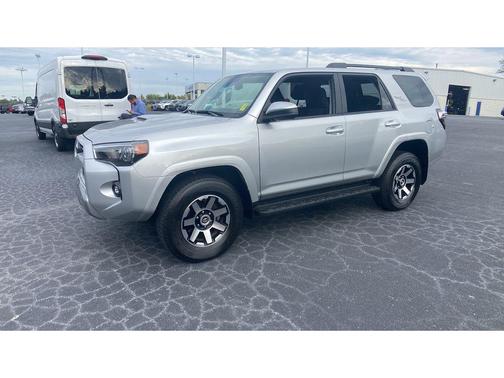 2024 Toyota 4Runner TRD Off Road