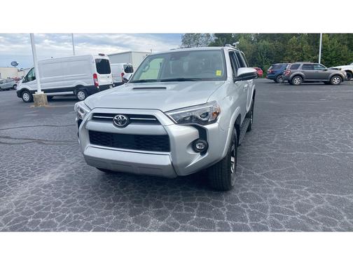 2024 Toyota 4Runner TRD Off Road