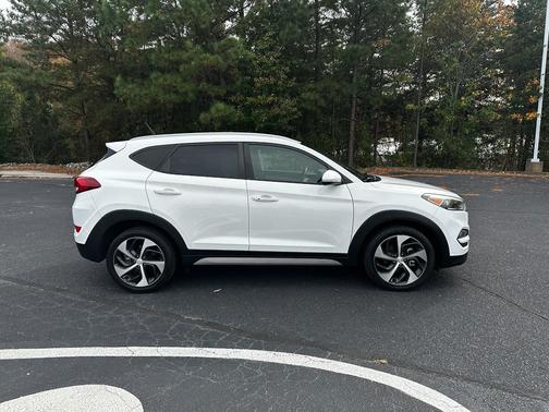 2017 Hyundai TUCSON Sport