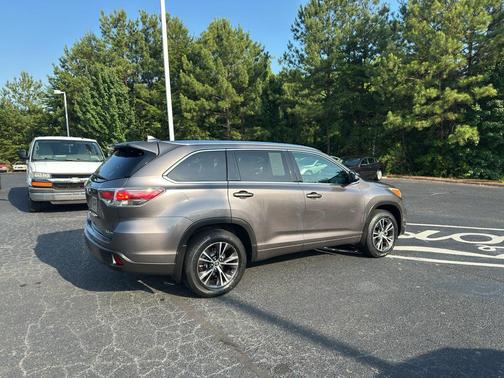 Predawn Gray Mica 2016 Toyota Highlander XLE