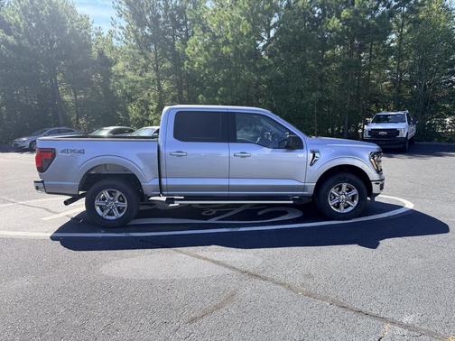 Iconic Silver Metallic 2025 Ford F-150 XLT