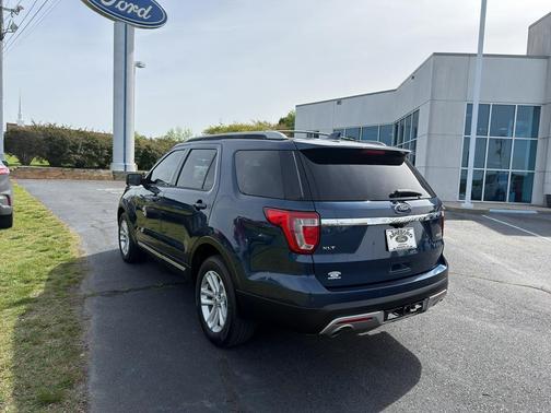 Blue Jeans Metallic 2016 Ford Explorer XLT