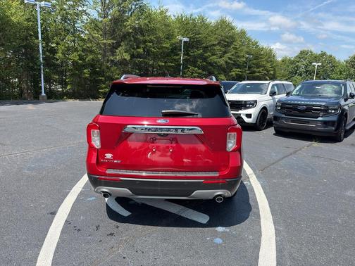 Rapid Red Metallic Tinted Clearcoat 2021 Ford Explorer Limited