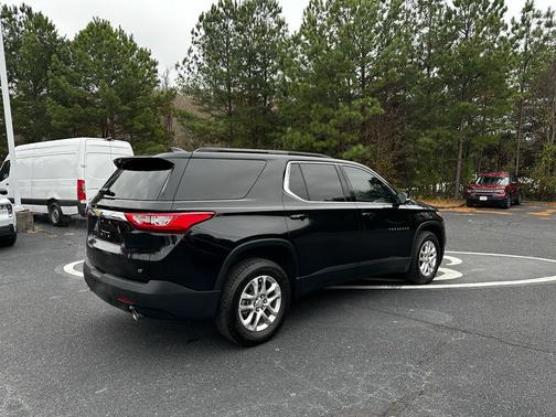 2020 Chevrolet Traverse LT Cloth
