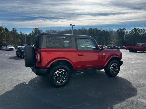 2023 Ford Bronco Outer Banks