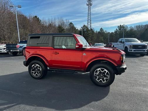 2023 Ford Bronco Outer Banks
